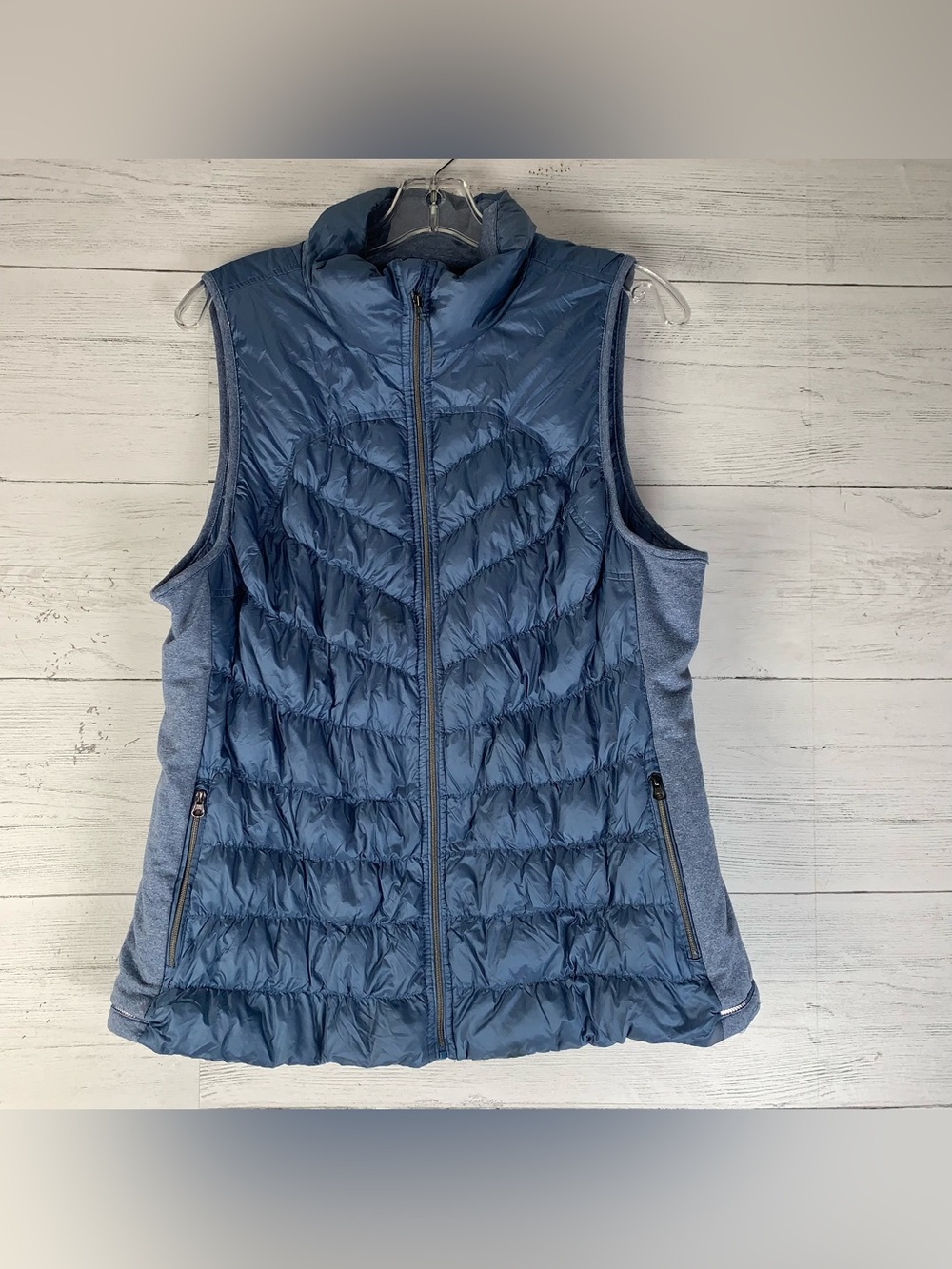 Women’s Tangerine Duck Down Vest Size XL blue